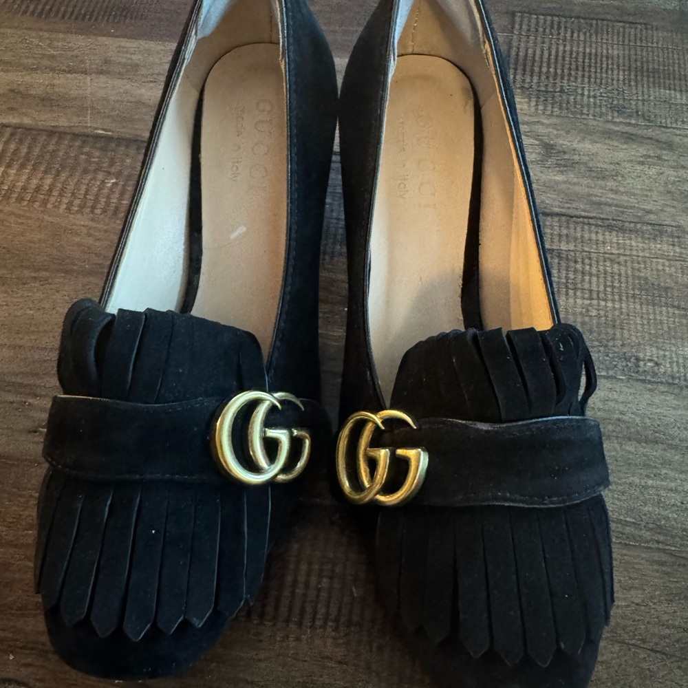 Authentic Gucci Women's Black Heels with Gold Logo